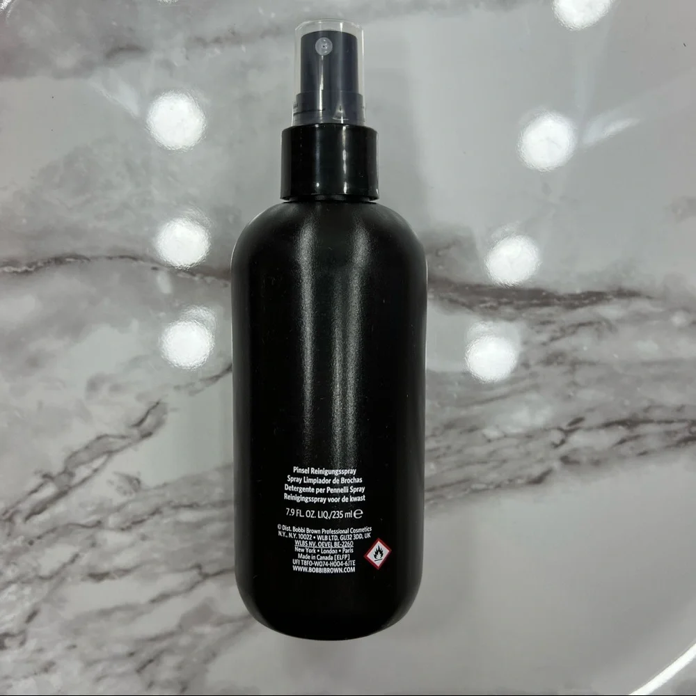 Bobbi Brown Brush Cleaning Spray - Picture 2 of 3